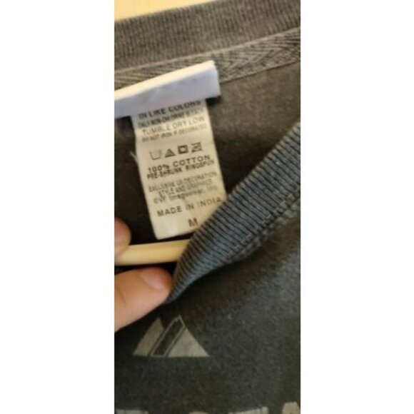 Yankees Stadium Bronx New York Shirt Medium Majestic Faded Marks - Picture 8 of 8